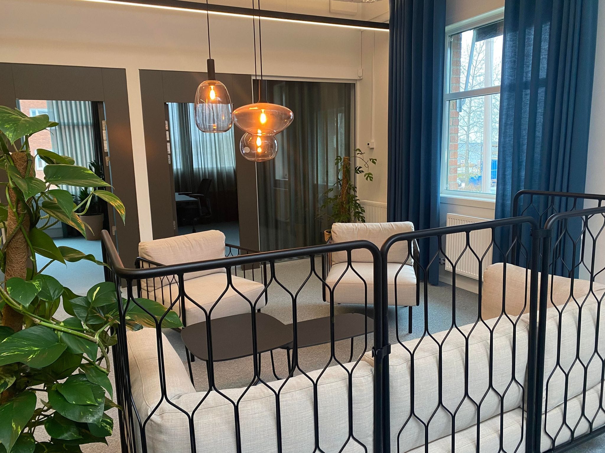 Kontorsbyggnad 02 – bild 1